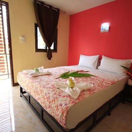 Pongpan House Phi Phi Apartment Exterior photo