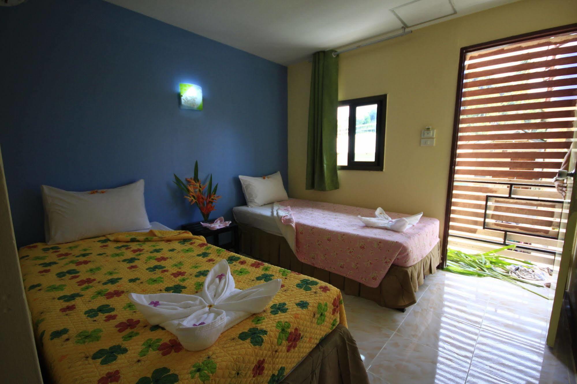 Pongpan House Phi Phi Apartment Exterior photo