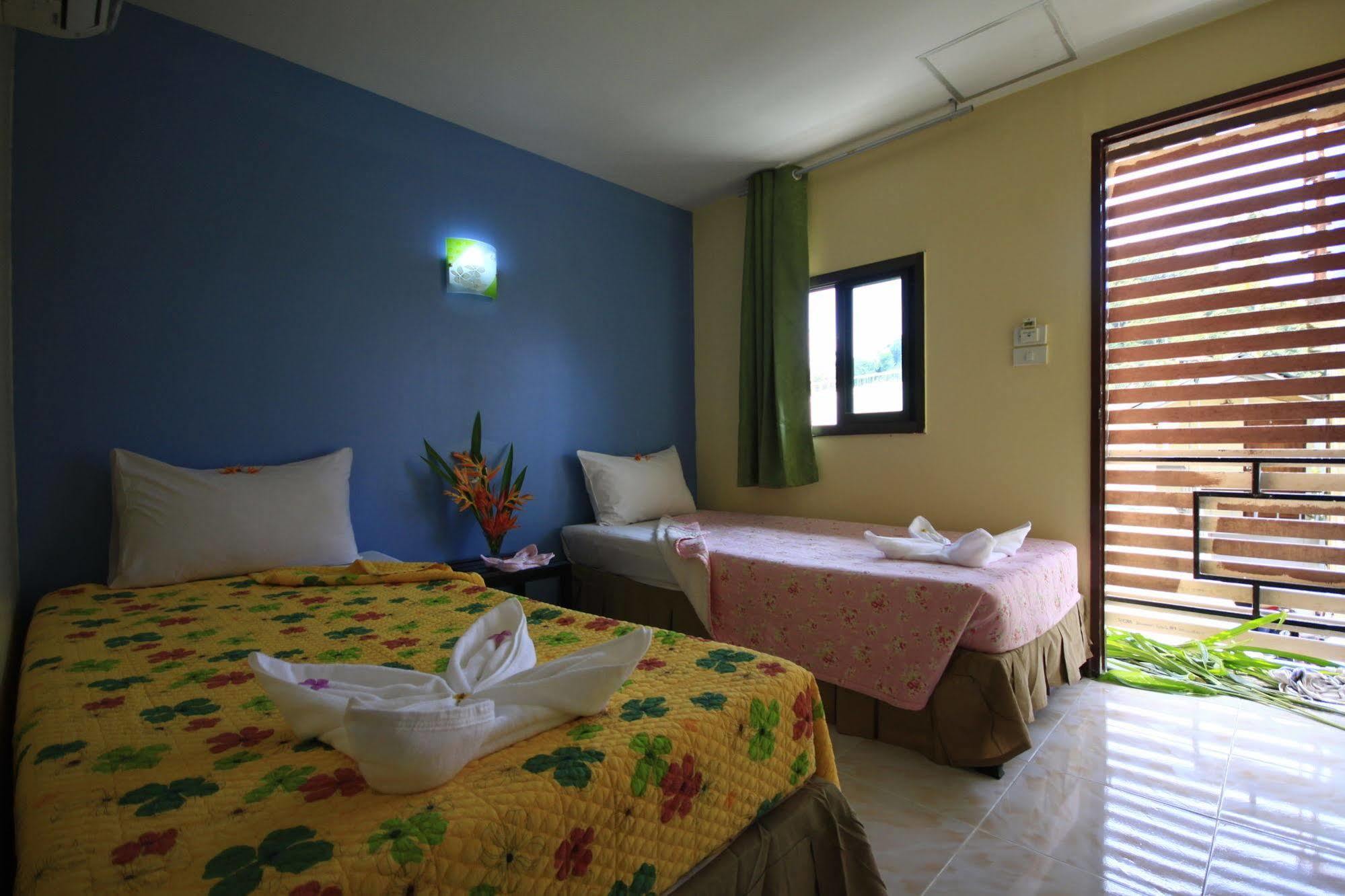 Pongpan House Phi Phi Apartment Exterior photo
